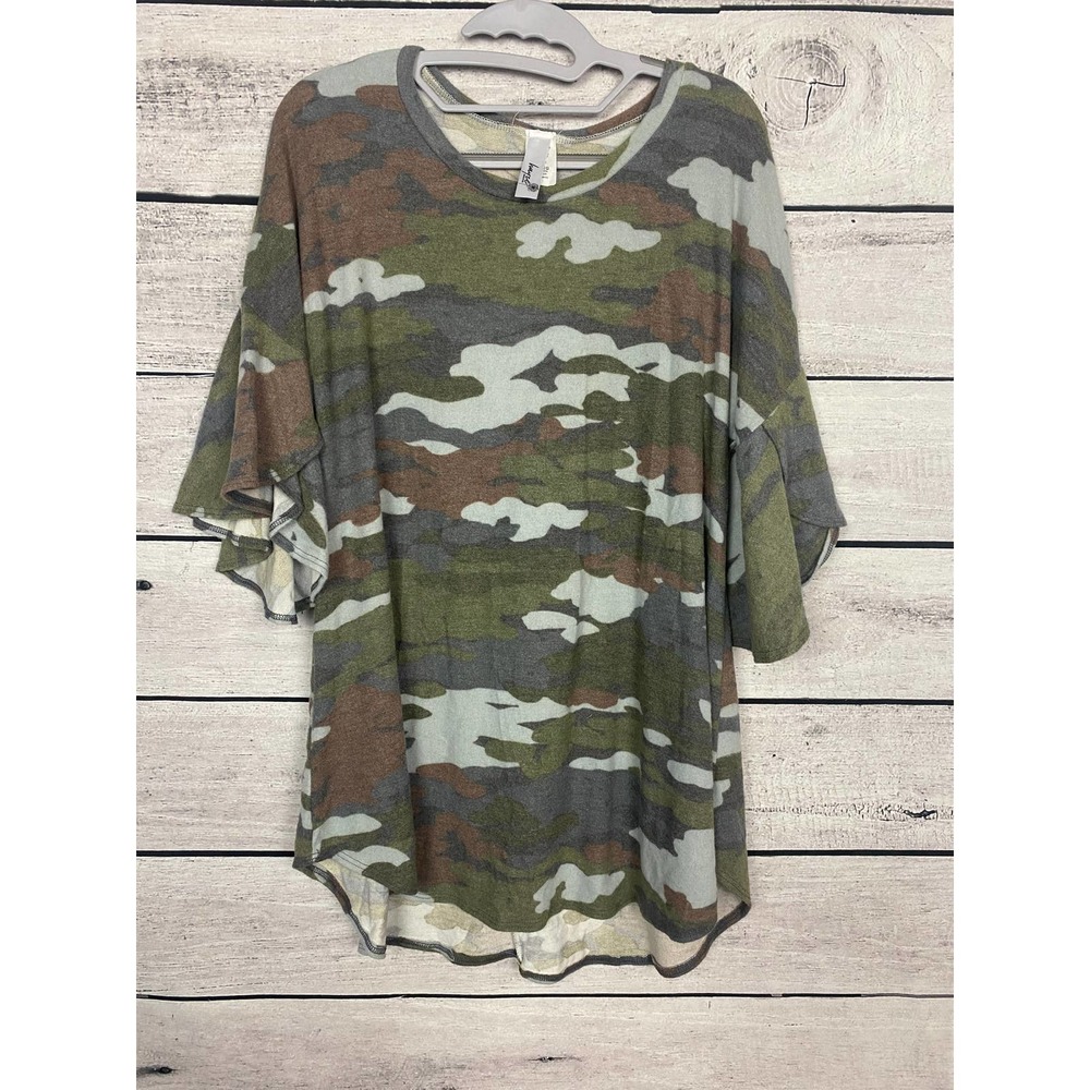 New Ladies Boutique Hayze Camouflage Bell Partical Sleeve Top- Medium